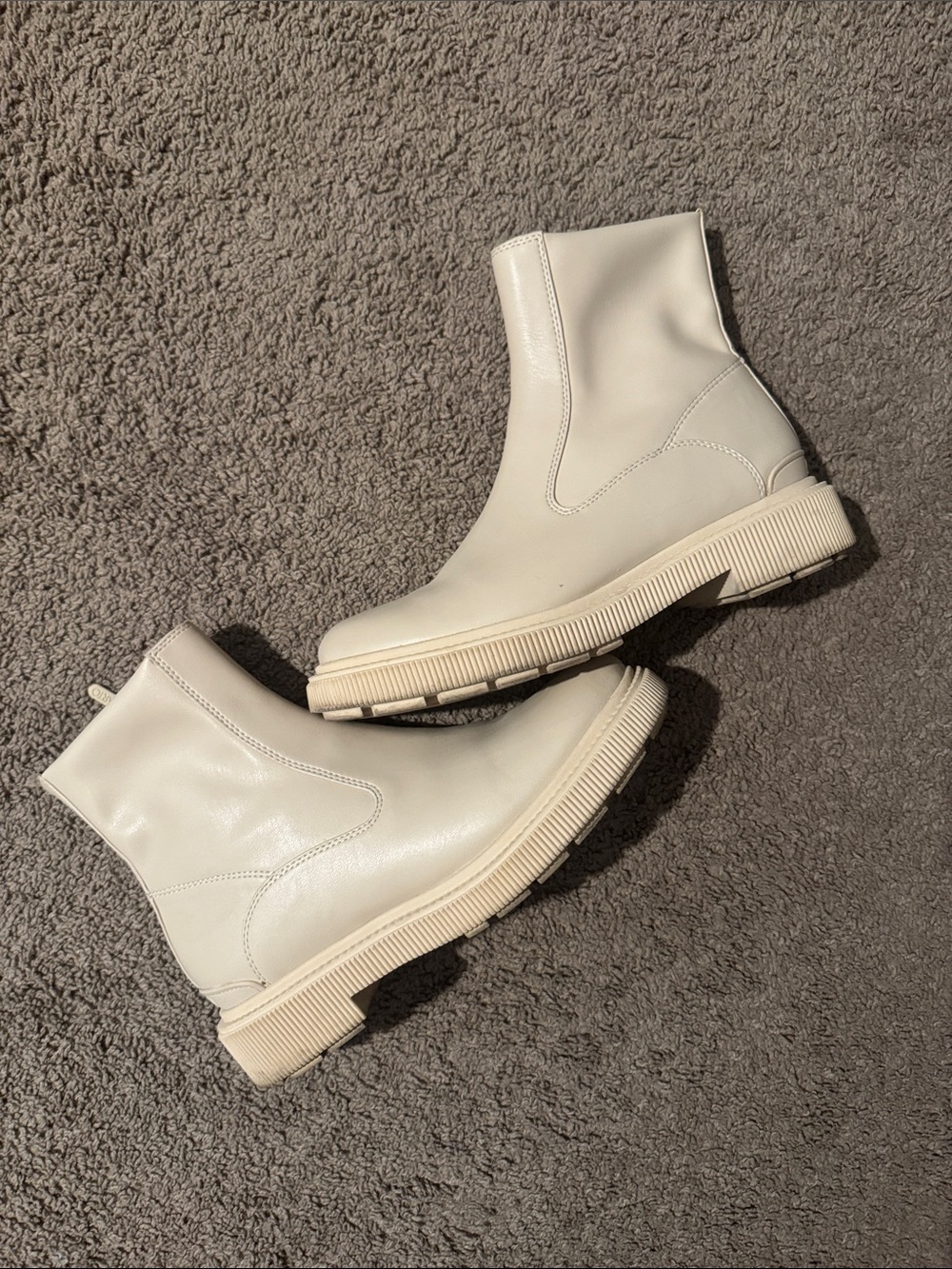 Women’s Cream Chelsea Boots